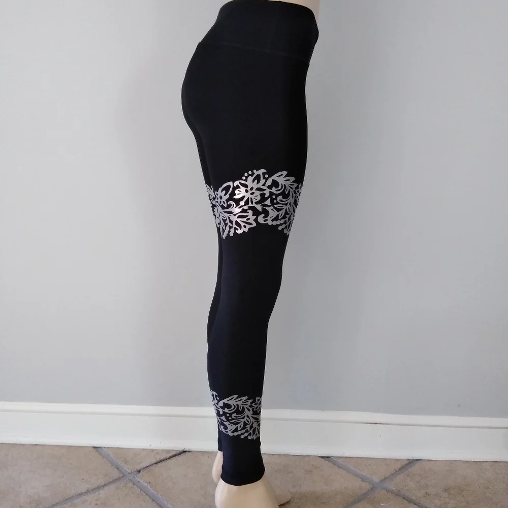90 Degree by Reflex color contrast Design Leggings - Picture 5 of 14